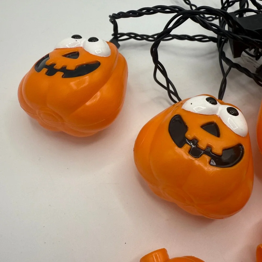 Vintage Halloween Pumpkin String‎ Lights Jack O Lanterns 8 Count Novelty - Picture 3 of 7